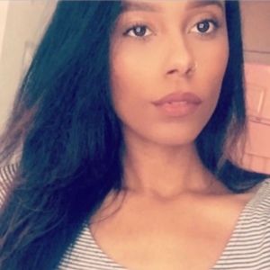 Meet your Posher, Alexis
